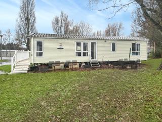 Hopton Holiday Relaxing Retreats - 8