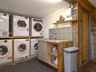 Potbelly - Ukc9380 - 2