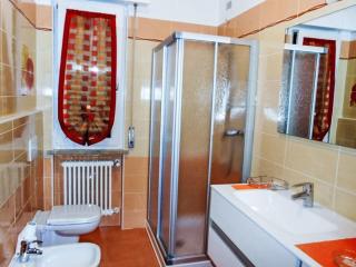 Apartment Gelbe Wohnung 65qm mit Garten und Seeblick by Interhome - 1