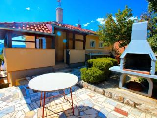 Apartment Wohnung in Novi Vinodolski mit Grill- Garten und Terrasse by Interhome - 8