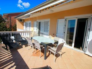 Apartment Wohnung in Novi Vinodolski mit Grill- Garten und Terrasse by Interhome - 9
