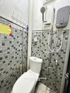 Roomstay Evergreen Cassa Bonda - 8