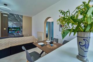 Villa Escapes By The Beach - 7