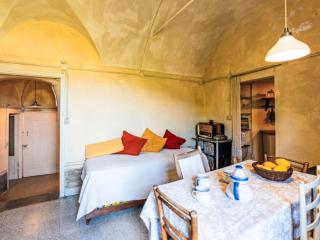 Apartment Yellow House by Interhome - 3