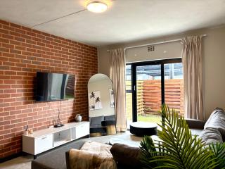Perfect Haven-1min Dainfern Square - 7