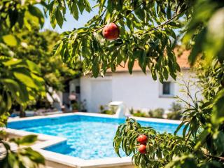 Holiday Home Holiday home CASA SOLE beheizter pool by Interhome - 2