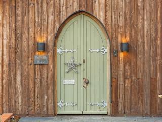 Truffle House - Ukc9375 - 6