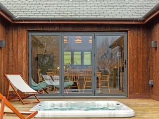 Truffle House - Ukc9375 - 9