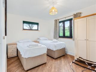 Truffle House - Ukc9375 - 2