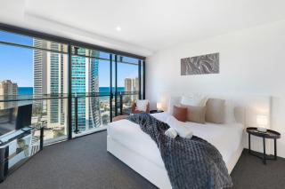 Delux OceanViews Spa Suite Surfers Paradise-Pool, Gym, Games Room, Free Parking - 7