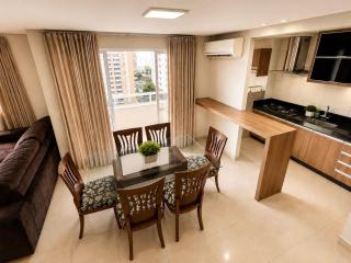 Luxurious 2-Bedroom Duplex with Gourmet Balcony - 9