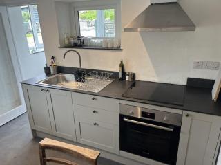 Carne Cottage - 1