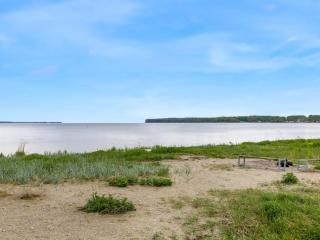 Holiday Home Elodie - 10m from the sea by Interhome - 1