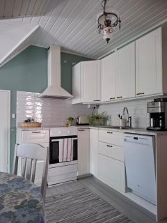 Beautifully Restored 1908 Home Central Tammisaari - 6