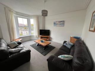 Victorian House Sleeps 6 with Garden and Parking - 6