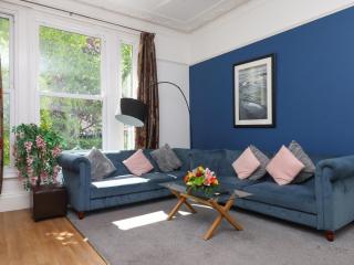 Apartment 2 - 8
