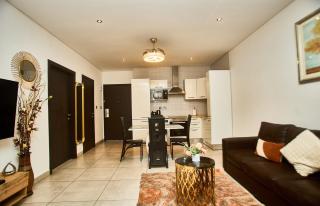 Elite Signature Apartments in East Legon Accra-Furnished Luxury Stay-10mins to Airport and Mall - 1