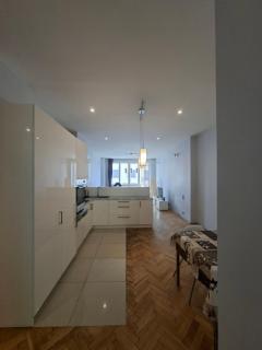 The Golden Post Residence - 3