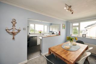 Sea Gem - large holiday cottage in Tenby with private parking - 1
