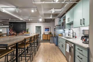 Nashville Honky Tonk Suite 6 BR by Maddox Hotel - 4