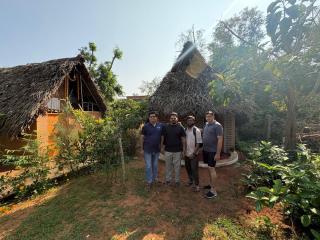 Rootscape Huts Hostel and Home Stay - 2