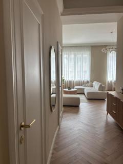 Astoria Design Apartment - 4