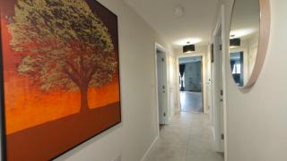 2BR Central Velvet Lime Aparment - 9