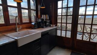 Rustic Wooden Cabin with Fireplace in Golden Circle - 5