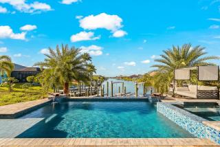 Waterfront Villa Capri | Dock + Gulf Access - 7