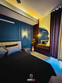 2 Bedroom Spacious Apartment with Balcony - 3