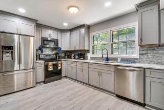 Spacious Home w/ Hot Tub, 14 Mi to Downtown ATL! - 1