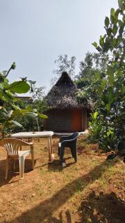 Rootscape Huts Hostel and Home Stay - 7