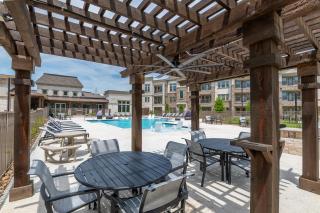 Luxury McKinney Resort Stay Near Universal Kids with Pool & Gym - 9