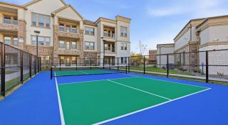 Luxury McKinney Resort Stay Near Universal Kids with Pool & Gym - 8