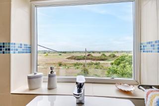 3 Bed in Felixstowe oc-h32096 - 1