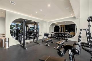 Miami Beach Condo w Private Beach Access - 7