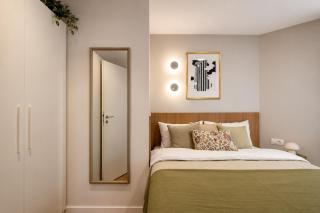 Elegant Calea Victoriei Apartment with Balcony - 2