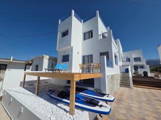 Arie Waterfront House 10 Meters to the Water - 9