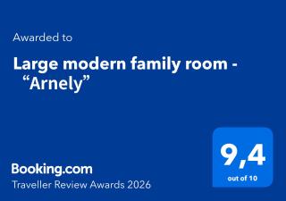 Large modern family room - “Arnely” - 2