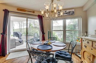 Pool & Hot Tub Access! Lakefront Poconos Retreat - 7