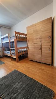 Bunkhouse & Apartments - Pristina - 7