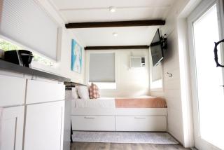 NEW! Cozy Container Home at Cliffside #1 - 8