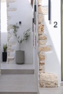 L10 Old Town Boutique Studios - 1