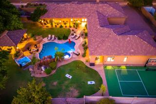 MIllionDesertDreamWaterslidePickleballCrtGolf - 1