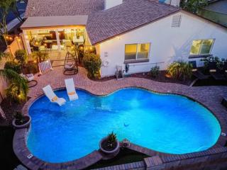6BRHeated PoolGame RoomHot TubGolf - 5