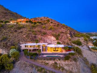 Mountain ViewsCity ViewsHeated PoolLuxury - 0