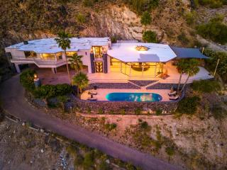 Mountain ViewsCity ViewsHeated PoolLuxury - 9