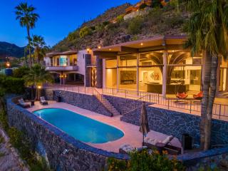 Mountain ViewsCity ViewsHeated PoolLuxury - 7
