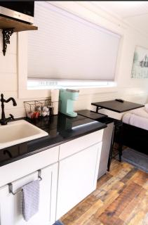 NEW! Cozy Container Home at Cliffside #5 - 8
