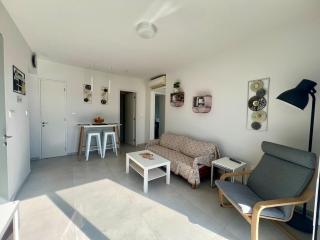 Stunning 2-BR Apt in a luxury complex near the beach! - 7